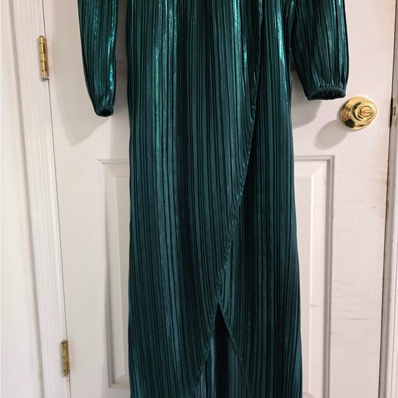 Shimmering Teal Long Sleeve Dress - Picture 3 of 4